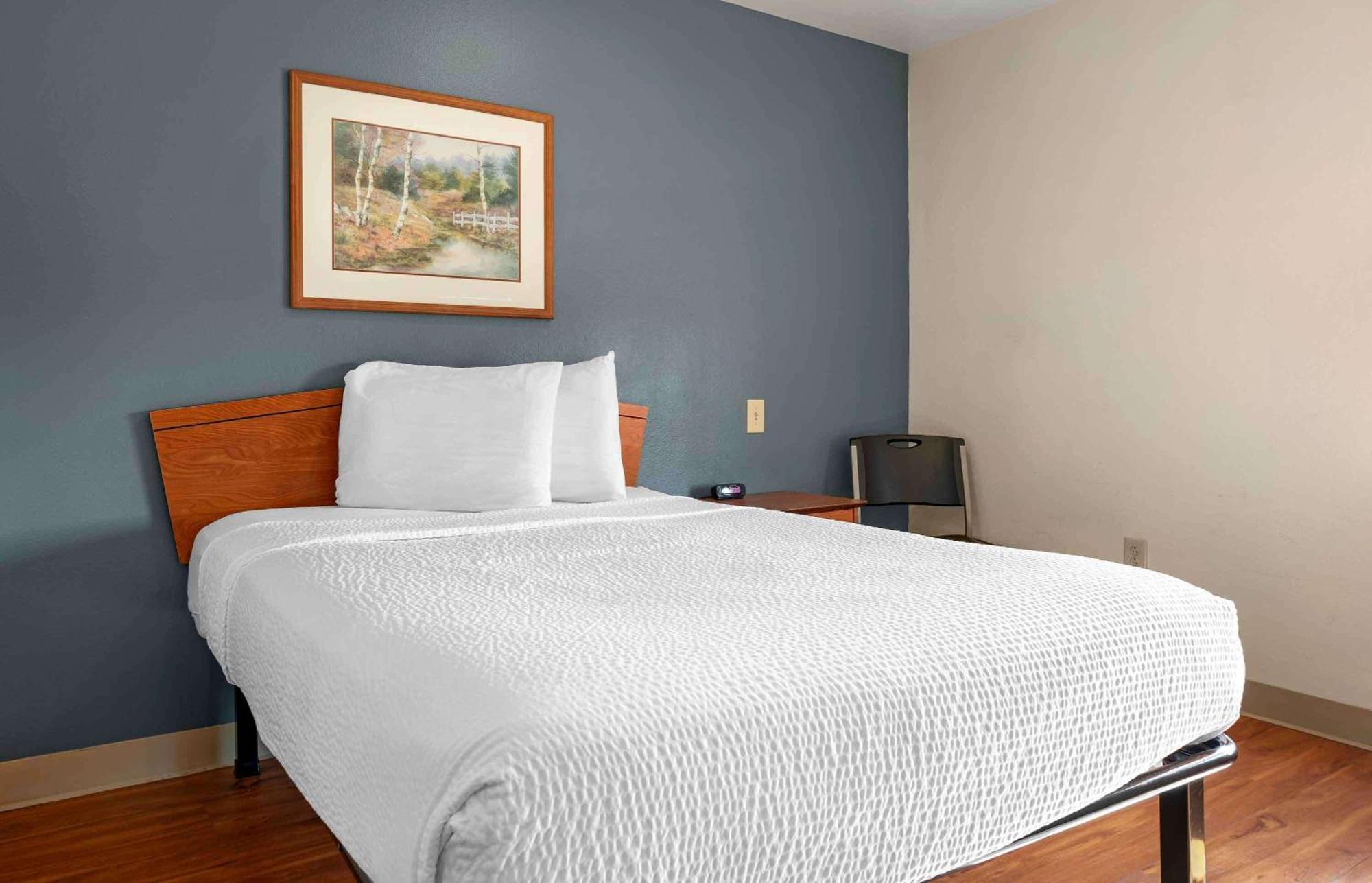 Extended Stay America Select Suites - Cincinnati - Sharonville Exterior photo